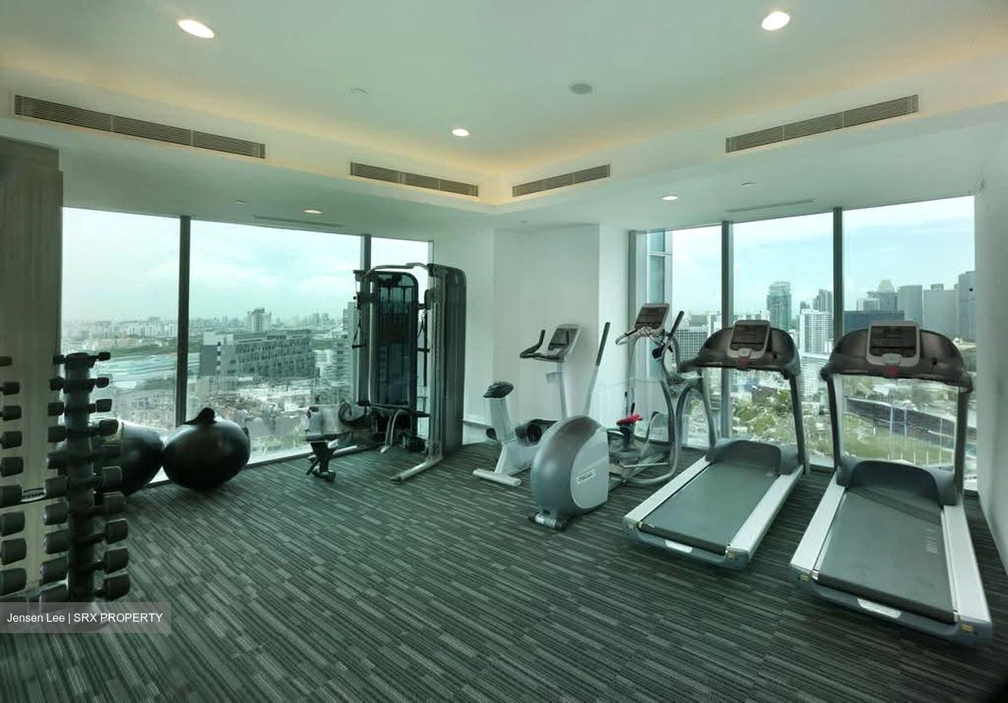 Arc 380 (D8), Office #611771571